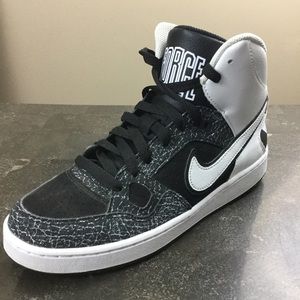 nike son of force kids